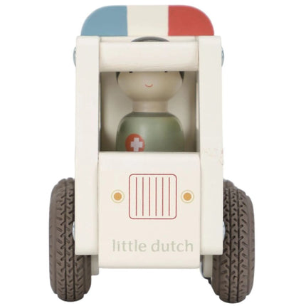 Ambulanță din lemn